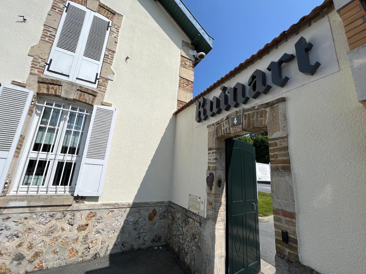Les Rives Remoises Apartman Reims Kültér fotó