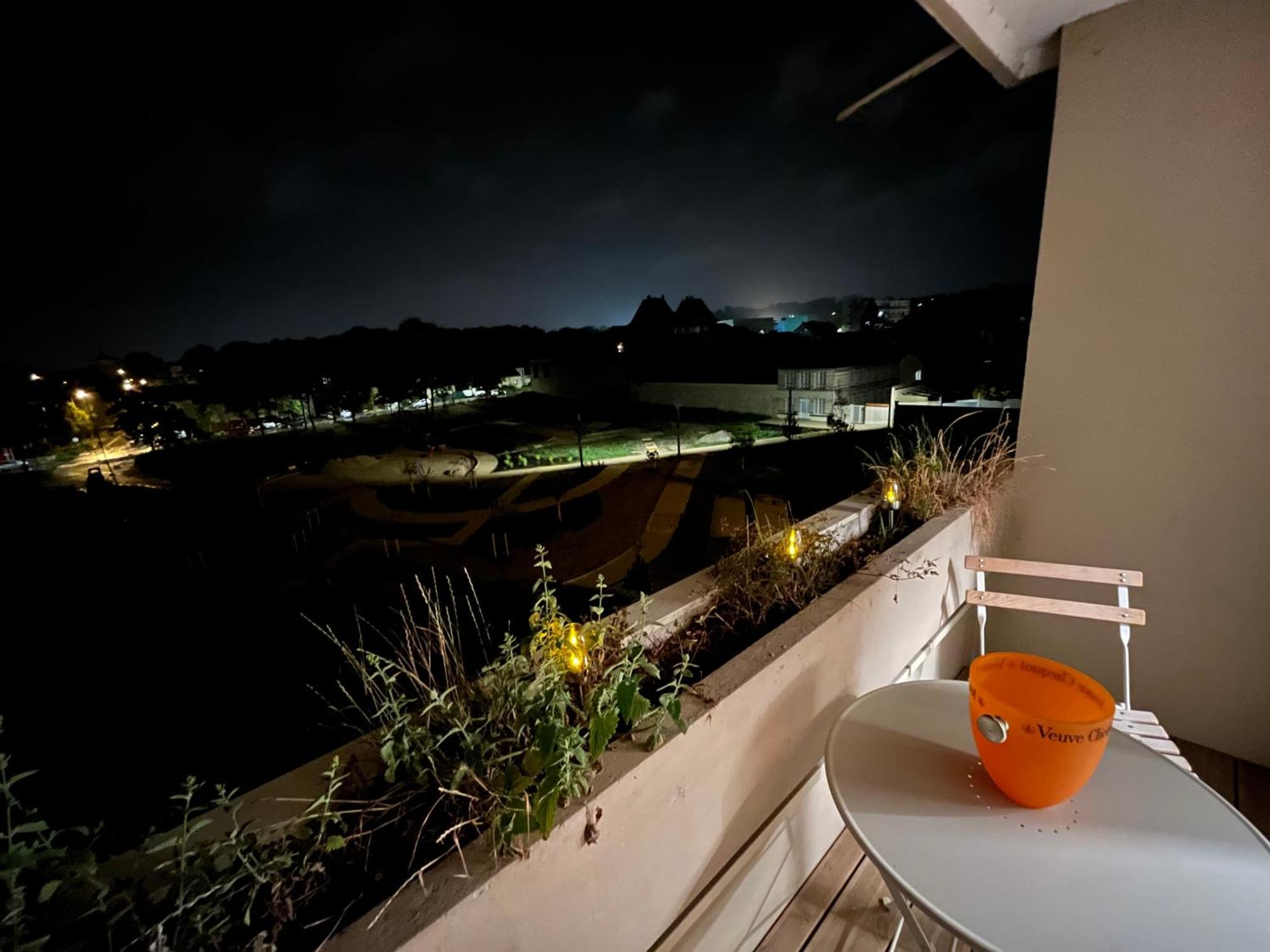 Les Rives Remoises Apartman Reims Kültér fotó